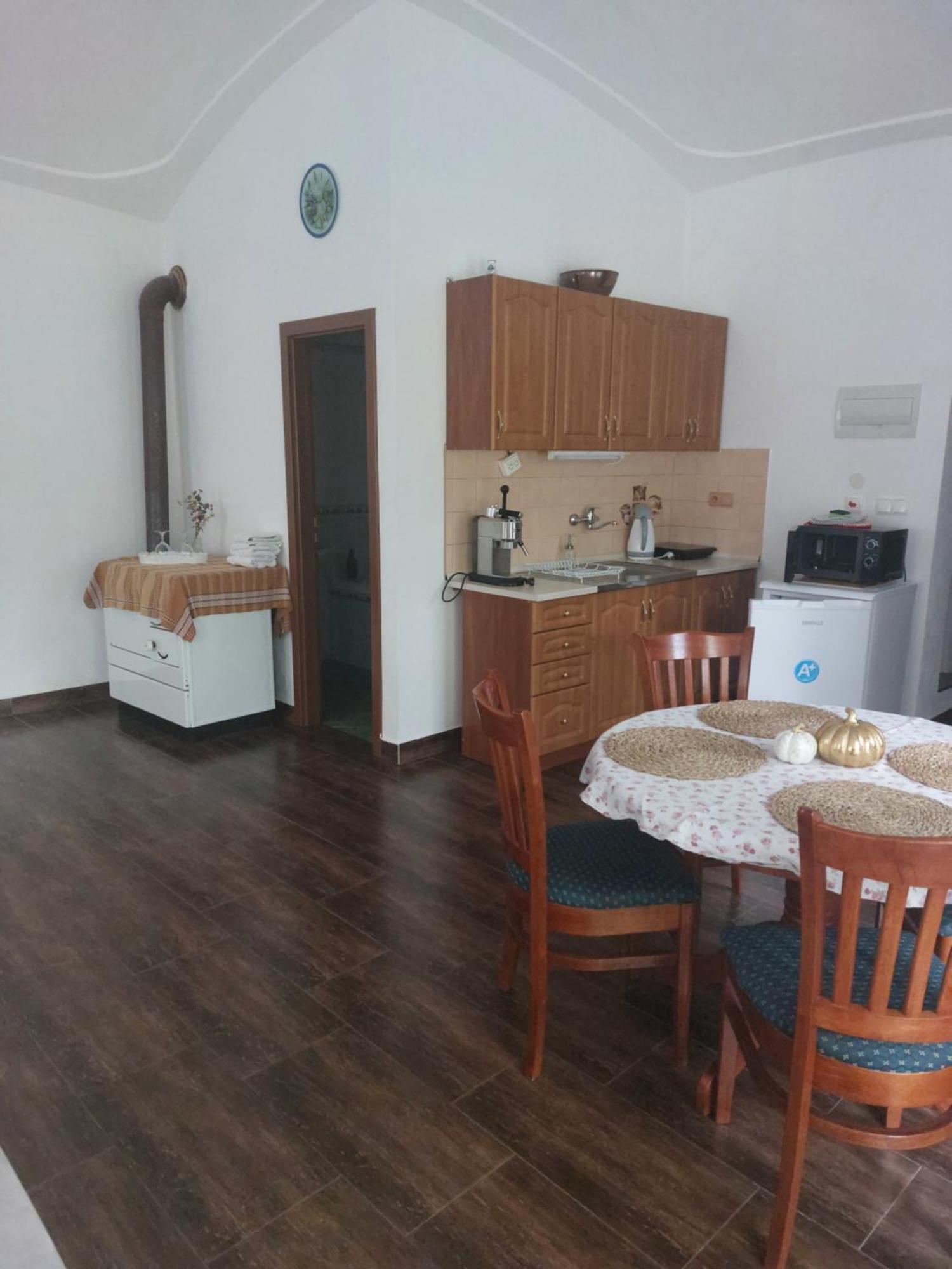 Dvur U Kaplicky Apartamento Žďár nad Sázavou Exterior foto