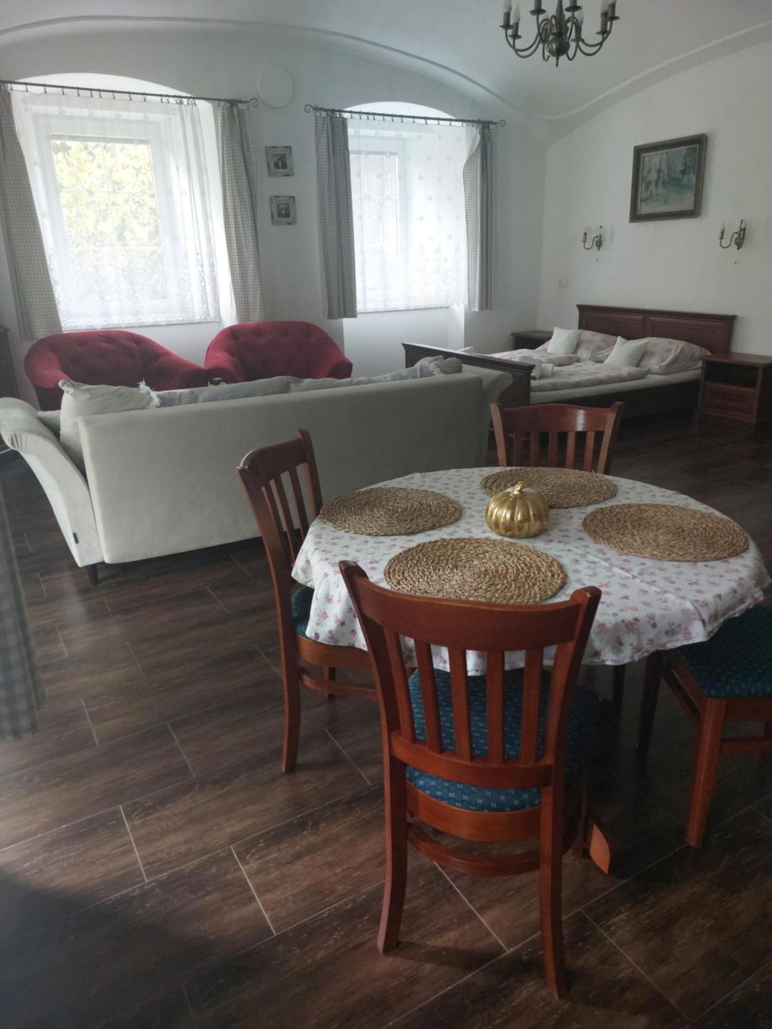 Dvur U Kaplicky Apartamento Žďár nad Sázavou Exterior foto